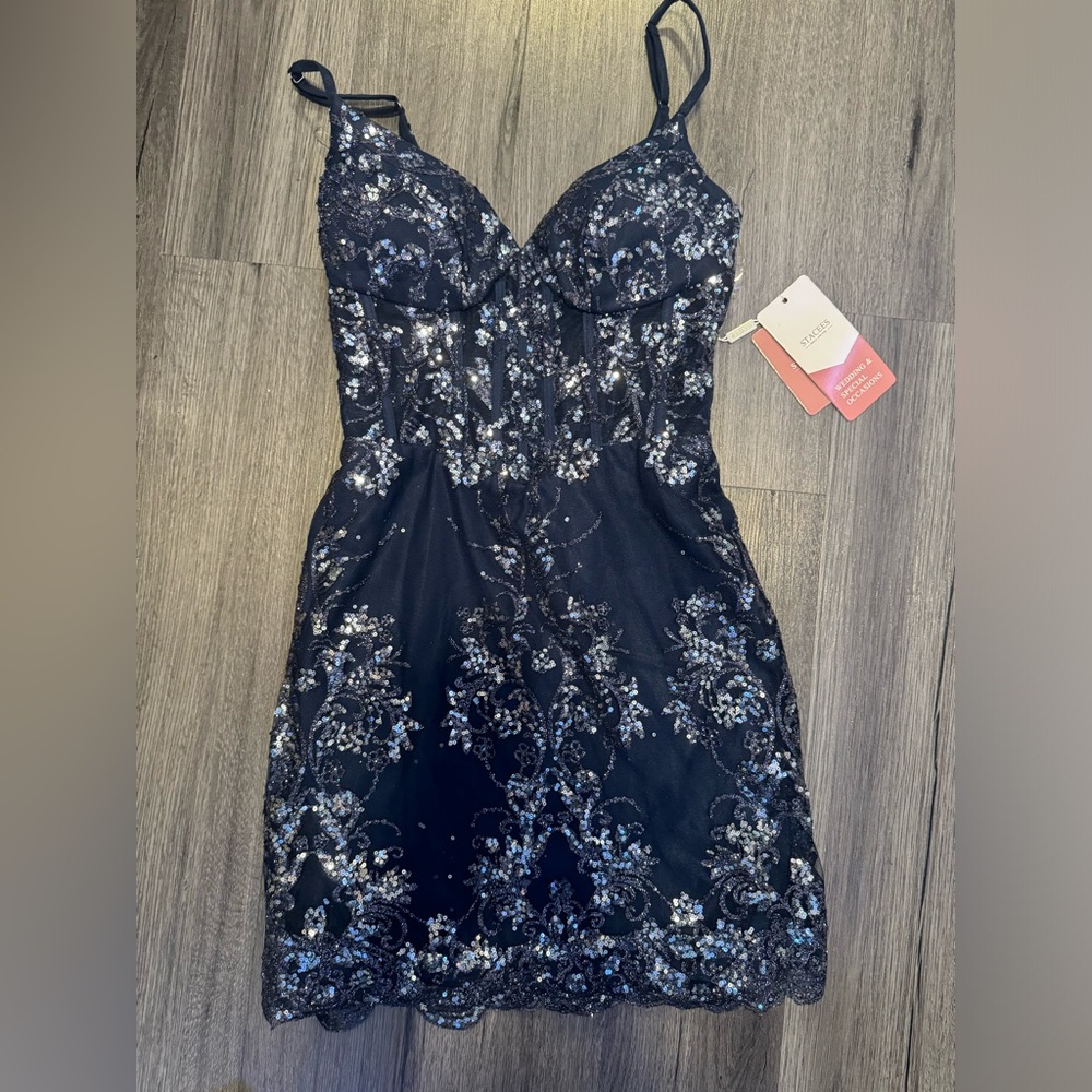 selling a size small navy blue glittery sequence dress w corset waist!